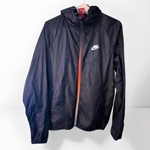 Nike Mens Medium Windbreaker! (Like New.)